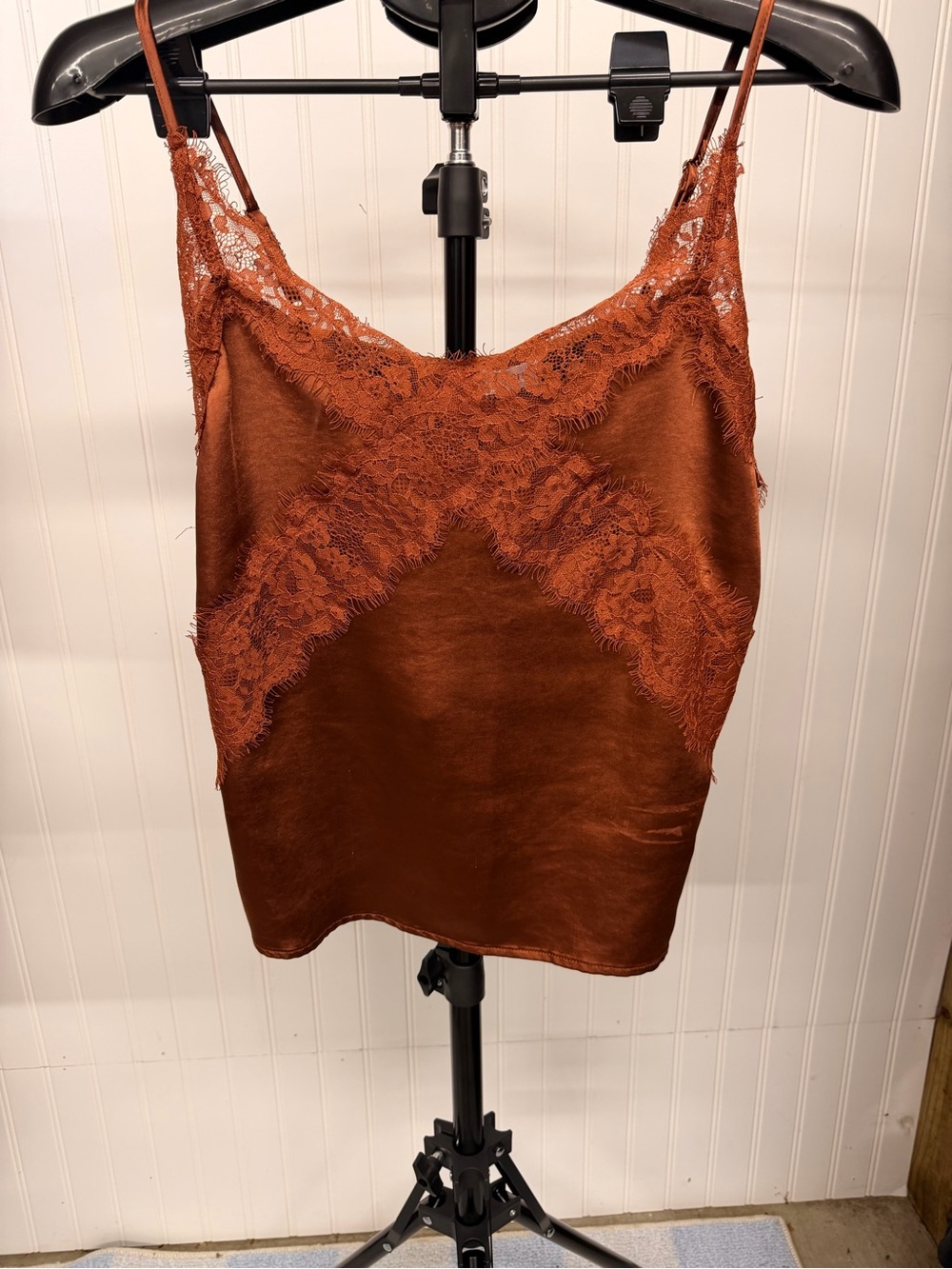 Lace-Trim Satin Cami in Deep Rust